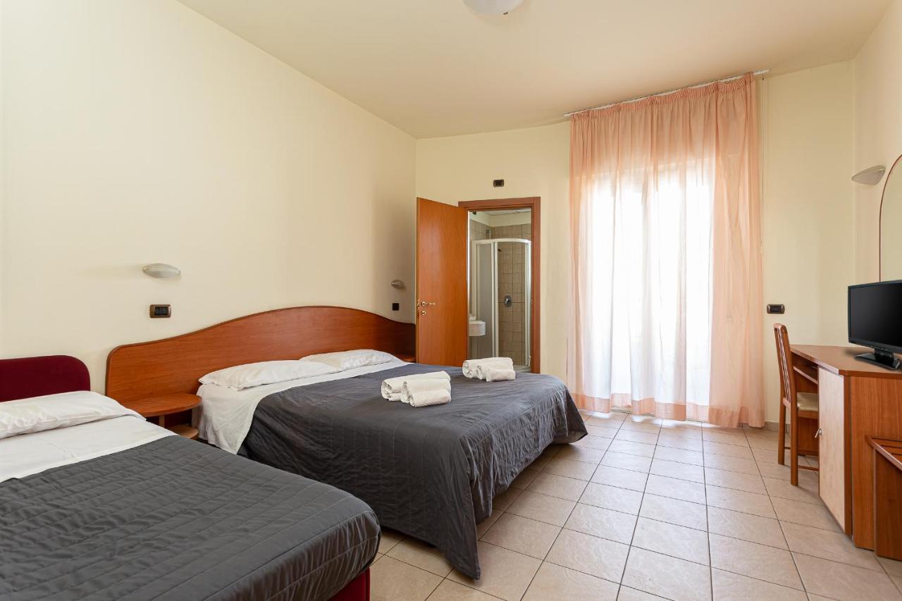 Hotel Villa Maria Cesenatico Luaran gambar