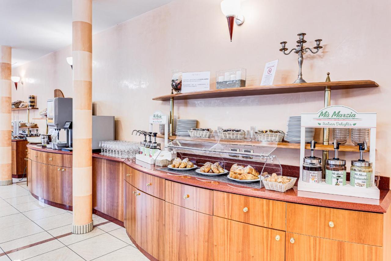 Hotel Villa Maria Cesenatico Luaran gambar