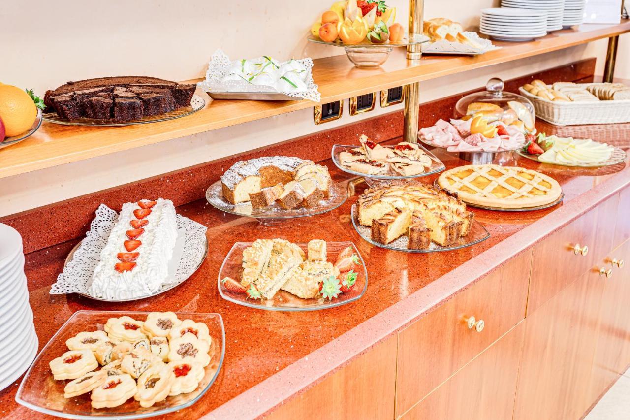 Hotel Villa Maria Cesenatico Luaran gambar