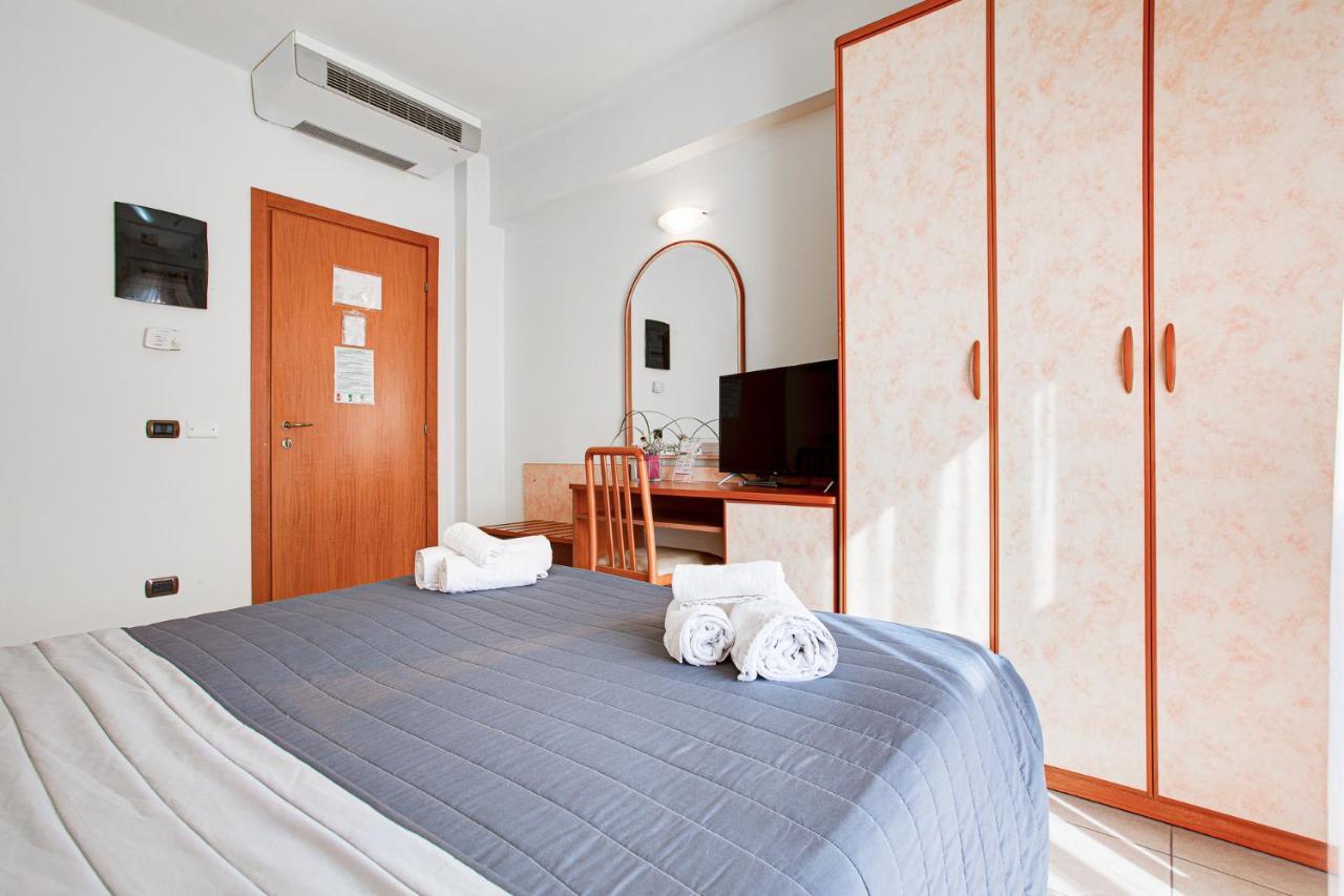 Hotel Villa Maria Cesenatico Luaran gambar